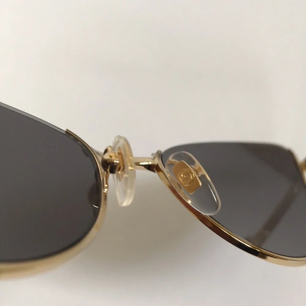 New Authentic Gucci Gg1006s Women's Cat Eye Sunglasses in Gold with Gray Lenses